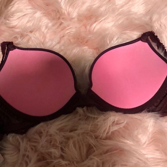 VS PINK Lace Detail Push Up Bra - Picture 7 of 9
